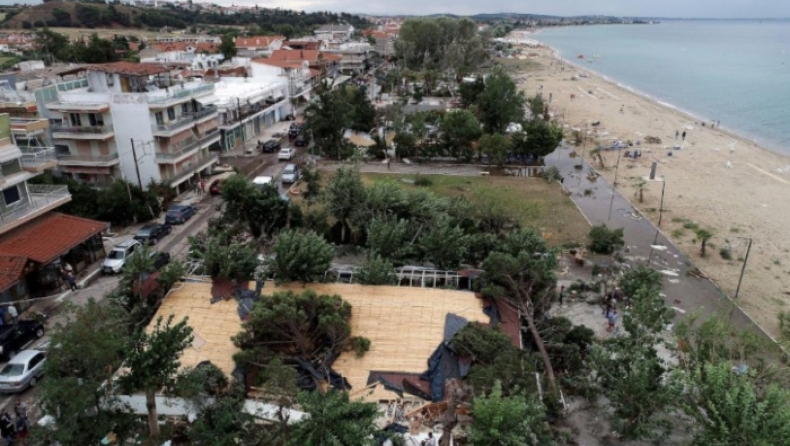 Χαλκιδική: Η καταστροφική πορεία της καταιγίδας από δορυφόρο (vid)