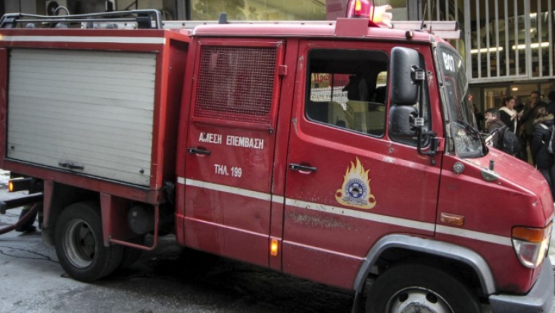 Σεισμός στην Αθήνα: 15 κλήσεις στην Πυροσβεστική για απεγκλωβισμούς από ασανσέρ, αναφορές για υλικές ζημιές (vid)