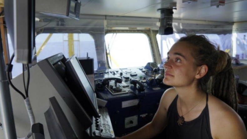 H καπετάνισσα του Sea Watch διχάζει την Ιταλία: Απέλαση απαιτεί ο Σαλβίνι