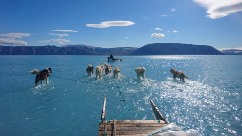 Εφιαλτική προειδοποίηση από τον ΟΗΕ: «Οι πάγοι της Γροιλανδίας απειλούνται από τον καύσωνα» (vid)
