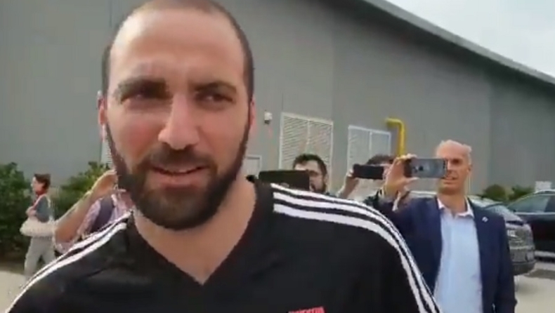 Οπαδοί Γιουβέντους: «Γκονζάλο, μείνε»! (vid)