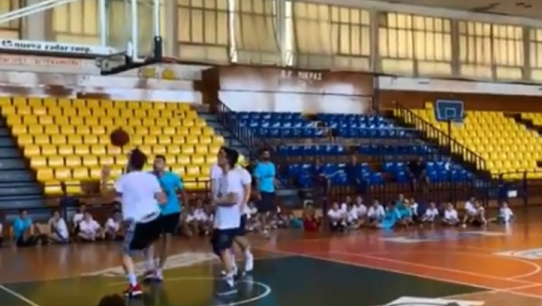 Ο Σλούκας έκανε τον Αγραβάνη... Βέσελι (vids)
