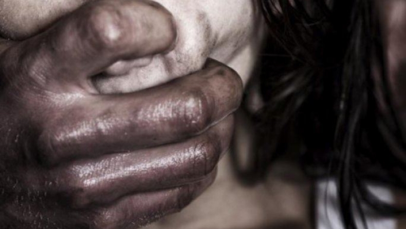 Ινδονησία: Δόθηκε χάρη στη γυναίκα που είχε καταγγείλει σεξουαλική παρενόχληση