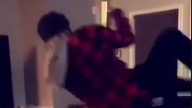 Τύπος στο πιο... pole dancing fail! (vid)