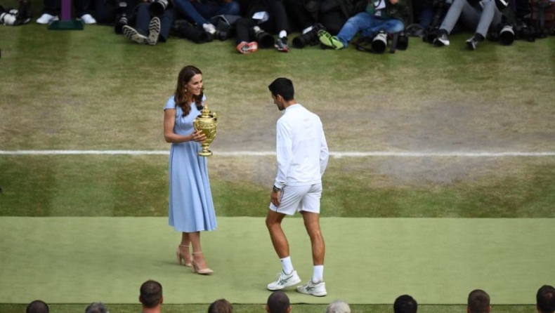 Τζόκοβιτς: «Σέβομαι τον Φέντερερ»