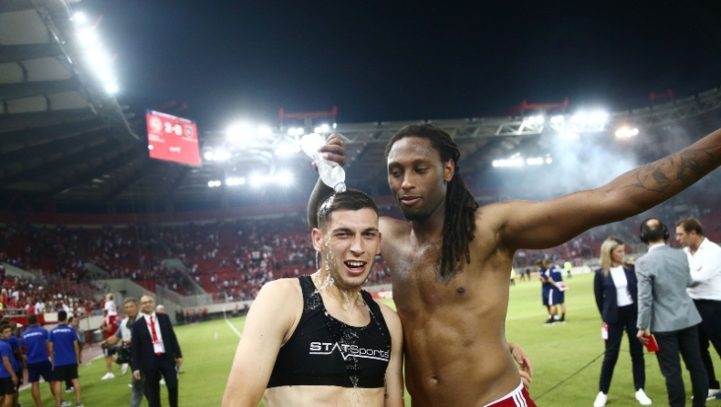 Ολυμπιακός-Μπασακσεχίρ 2-0: Το μπουγέλο του Σεμέδο στον Ραντζέλοβιτς! (pics)