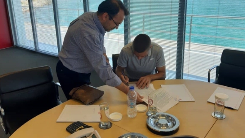 Στον Ολυμπιακό για πέντε χρόνια ο Νίκολιτς!