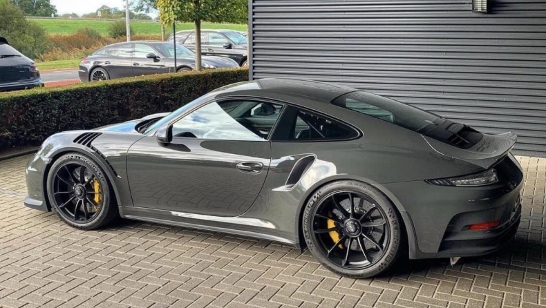 Nέα…τρέλα η αφαίρεση των σπόιλερ από τις Porsche