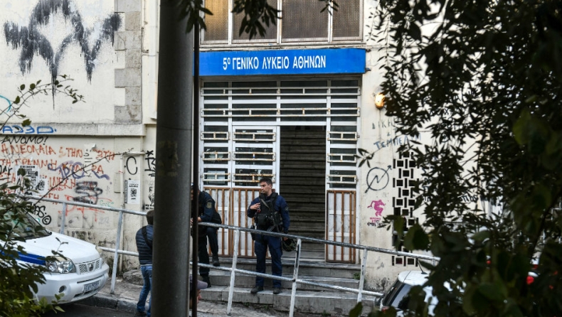 Νέα επιχείρηση της ΕΛΑΣ για εκκένωση κατάληψης στα Εξάρχεια (vid)