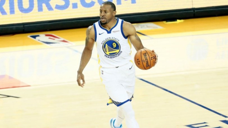 Γκρίζλις: Δεν αφήνουν ελεύθερο τον Ιγκουοντάλα (pic)