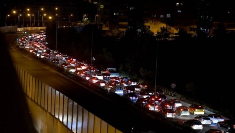 Fake news για αποκαλυπτικό σεισμό, σχεδόν εκκένωσαν τα Τίρανα (pics)