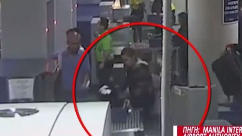 Μία γυναίκα προσπάθησε να περάσει ένα βρέφος από τον έλεγχο του αεροδρομίου, βάζοντάς το σε τσάντα (vid)