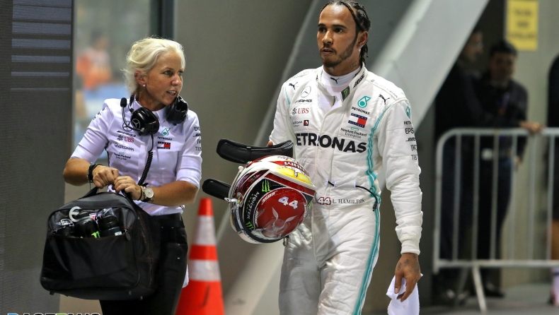 Χάμιλτον: «Ποιο Party – Mode; H Ferrari έχει Jet – Mode»