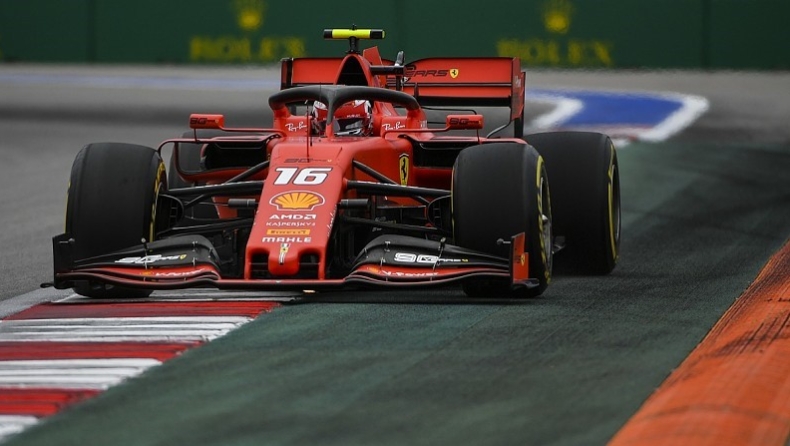 Συνεχίζει τα «μαγικά» ο Λεκλέρ με την pole position στη Ρωσία