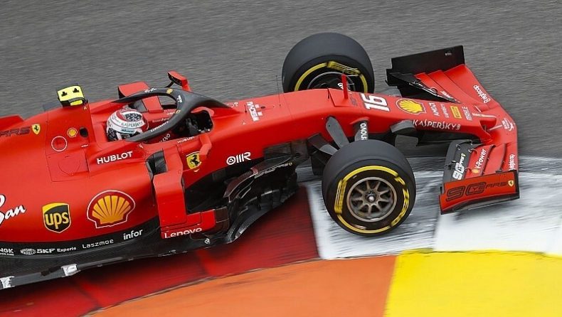 1-2 η Ferrari με τον Λεκλέρ μπροστά στο FP3