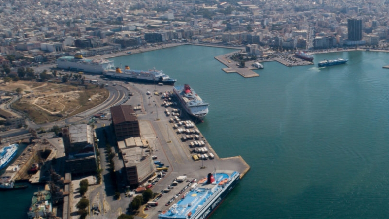Handelsblatt: Το λιμάνι του Πειραιά θα εκτοπίσει το Αμβούργο και τη Βρέμη