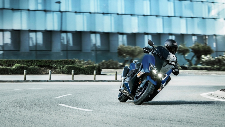 Ακόμη πιο ισχυρό το νέο Yamaha TMAX 560! 