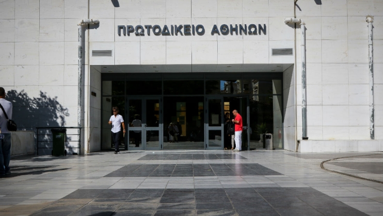 Απόφαση σταθμός: Το πρωτοδικείο έδωσε επιμέλεια παιδιού σε πατέρα, η μητέρα πληρώνει διατροφή