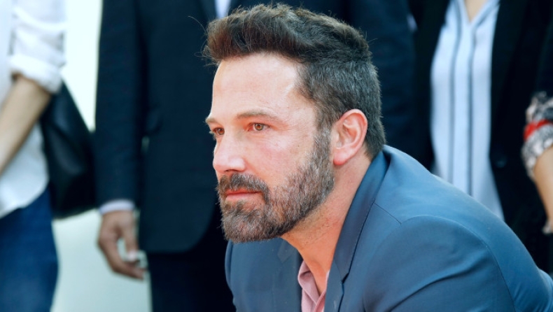 Ο Μπεκ Άφλεκ μεθυσμένος κερδίζει στο πόκερ (βίντεο)