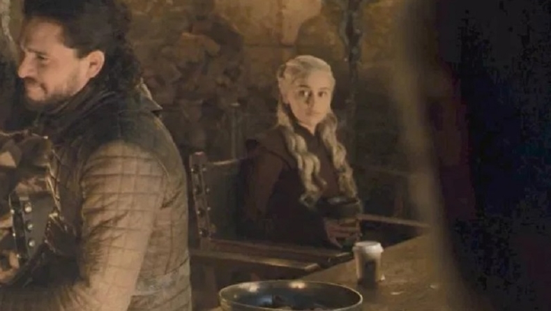 Η Εμίλια Κλαρκ αποκάλυψε ποιος ξέχασε το ποτήρι του καφέ στα γυρίσματα του Game of Thrones (pic & vid)
