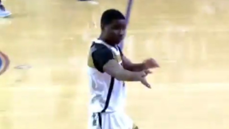 Πιτσιρικάς έβαλε τρίποντο και έριξε... βέλος στον ΛεΜπρόν! (vid)