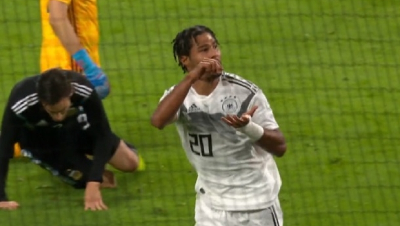 Γκνάμπρι: Πιο γρήγορα από κάθε άλλον στα 10 γκολ με τη Γερμανία