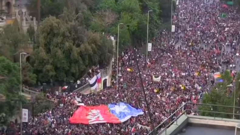 Στους 20 έφτασαν οι νεκροί από τα επεισόδια στη Χιλή