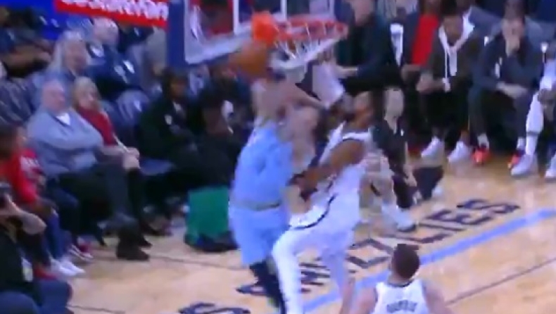 Ο Τέμπλ... γκρέμισε στον Γκρέισον! (vid)