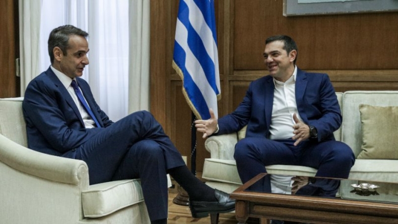 Χαμός με τις δηλώσεις Πέτσα: Ο Μητσοτάκης τις διέψευσε, ο ΣΥΡΙΖΑ κατέθεσε απομαγνητοφώνηση (vids)