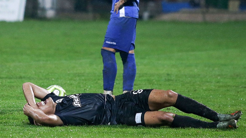 ΠΑΟΚ: Αποχώρησε με πρόβλημα ο Ζαμπά