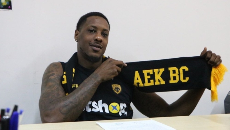 AEK: Επίσημα «κιτρινόμαυρος» ο Μάριο Τσάλμερς!