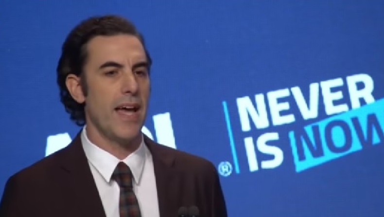 Σάσα Μπάρον Κοέν: «Το Facebook θα άφηνε τον Χίτλερ να βάλει διαφημίσεις για την Τελική Λύση» (vid)