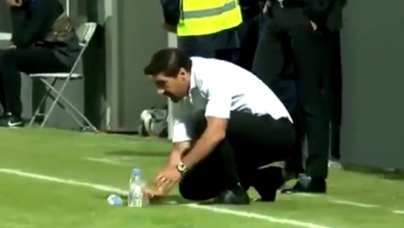 Ο Φερέιρα έδινε οδηγίες στους παίκτες του ΠΑΟΚ με μπουκάλια νερού! (vid)