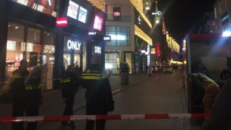 Συναγερμός στην Ολλανδία: Επίθεση με μαχαίρι στη Χάγη, αρκετοί τραυματίες (vid)
