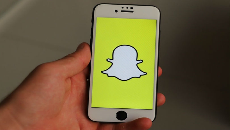 «Time Machine»: Το νέο φίλτρο του Snapchat που αλλάζει την ηλικία σε βίντεο selfie (vid)
