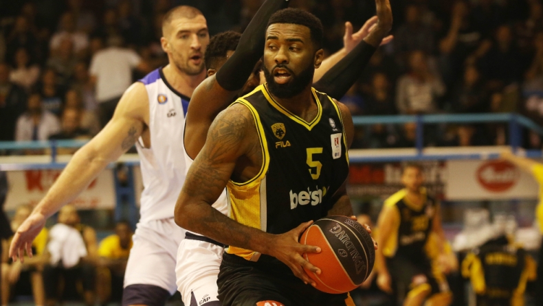 MVP της αγωνιστικής ο Λάνγκφορντ