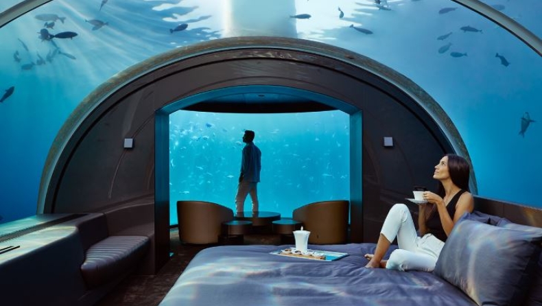 Αυτή είναι η πρώτη υποθαλάσσια σουίτα στις Μαλδίβες (vids)