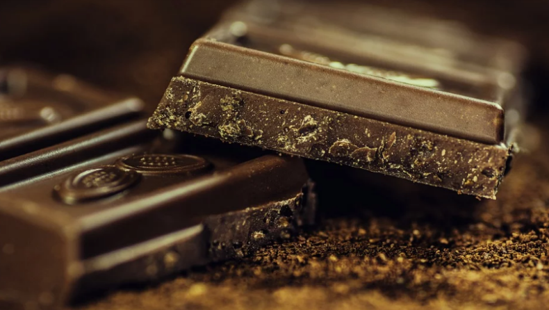 Η τεράστια σοκολάτα με την «τσουχτερή» τιμή που προκάλεσε αντιδράσεις (pic)