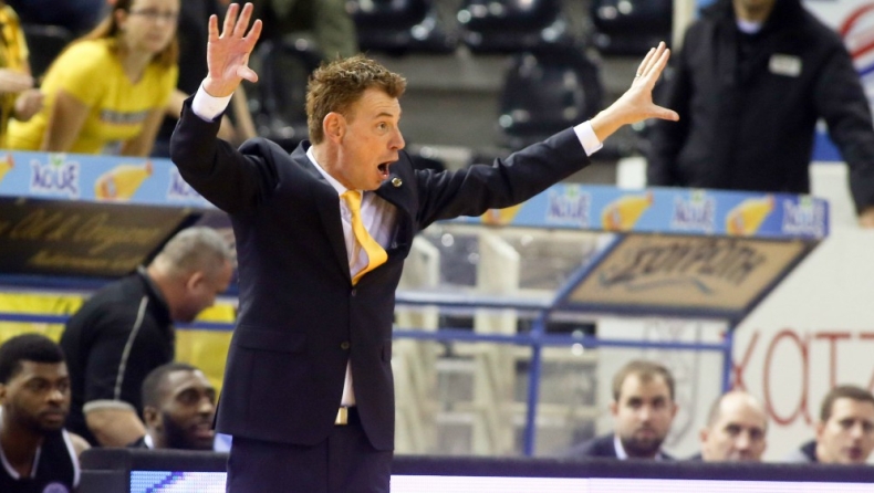 Όκορν: «Βγήκαμε από την τρύπα»