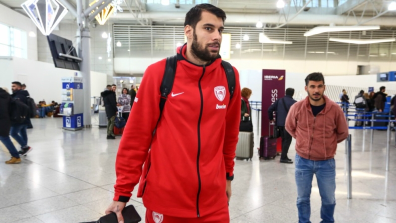 Η αναχώρηση του Ολυμπιακού για την Μαδρίτη (pics)