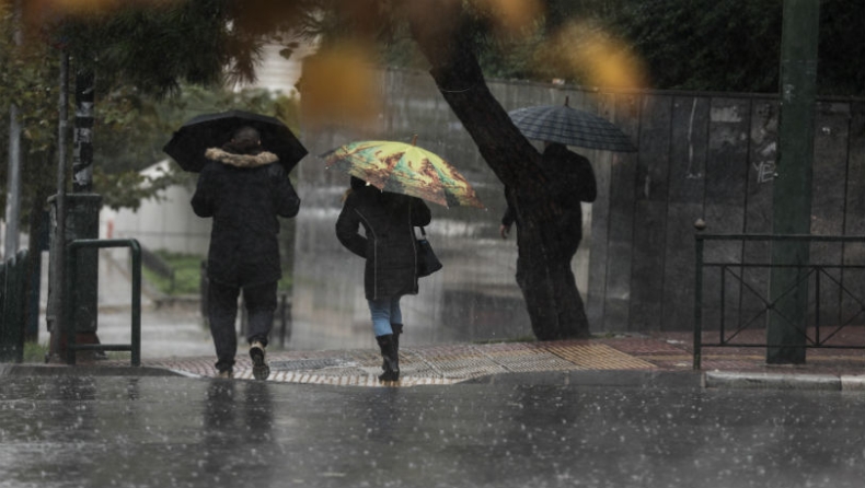 Συννεφιά, τοπικές βροχές και σποραδικές καταιγίδες σήμερα