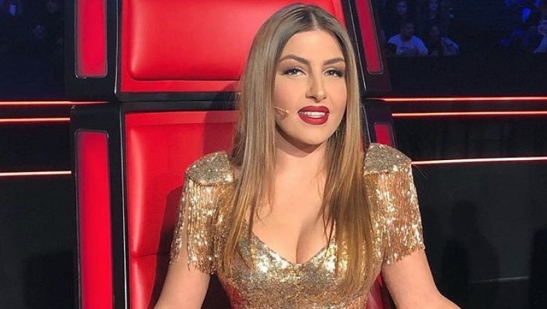 The Voice: Το μπούστο της Παπαρίζου έκλεψε την παράσταση στον τελικό (pics & vid)