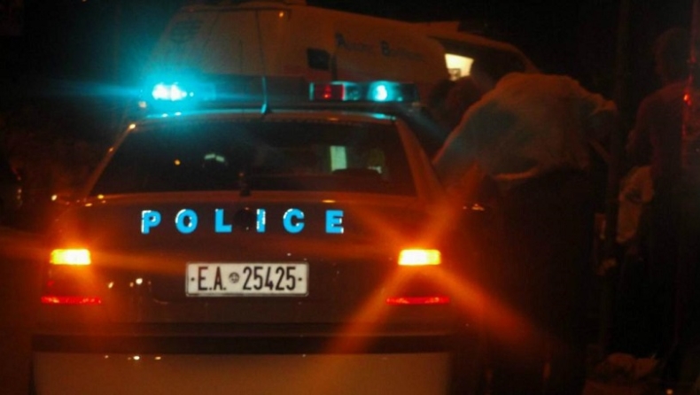 «Τρελή» καταδίωξη κλεμμένου οχήματος στο Χαϊδάρι - Βρέθηκαν διαρρηκτικά εργαλεία και... τρικάκια