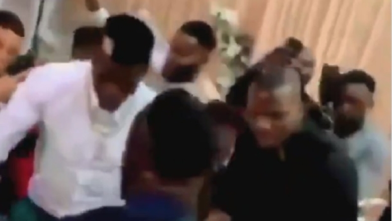 Πογκμπά: «Ξεβιδώθηκε» στο χορό στον γάμο του αδερφού του! (vids)
