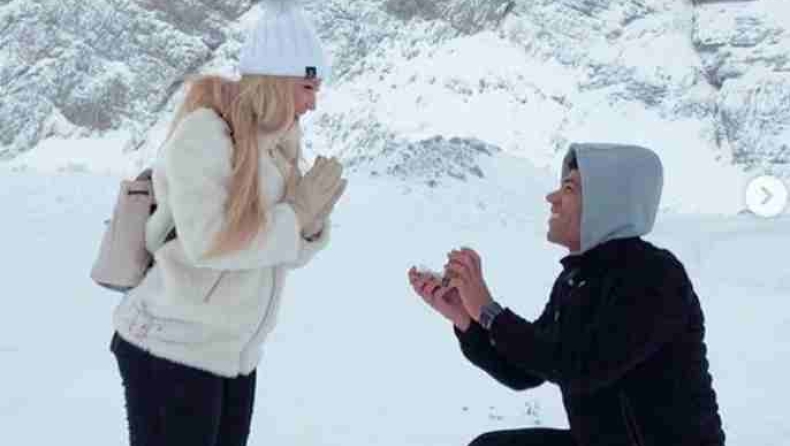 Ατρόμητος: Ο Ρόσα έκανε πρόταση γάμου στην αγαπημένη του στα χιόνια (pic)
