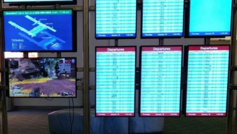 Μερακλής αποσύνδεσε οθόνη σε αεροδρόμιο για να παίξει PlayStation (pic)