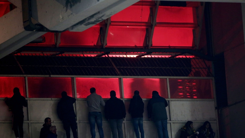 ΑΕΚ - Ολυμπιακός: Επεισόδια οπαδών - αστυνομίας έξω από το γήπεδο (pics)
