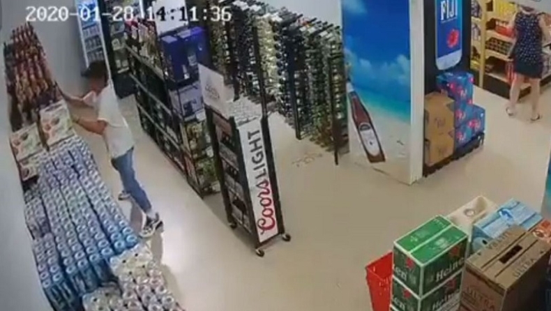 Τύπος προσπαθεί να σώσει τις μπύρες κατά τη διάρκεια των 7,7 Ρίχτερ στην Καραϊβική (vid)