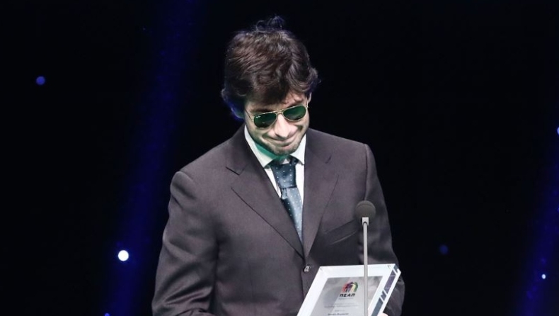 Στα βραβεία του ΠΣΑΠ με γυαλιά ηλίου ο Φεράντο (pics)