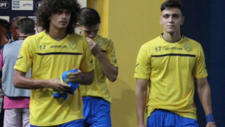 Παναιτωλικός: Δανεικοί οι Μπακαδήμας, Μπελεβώνης